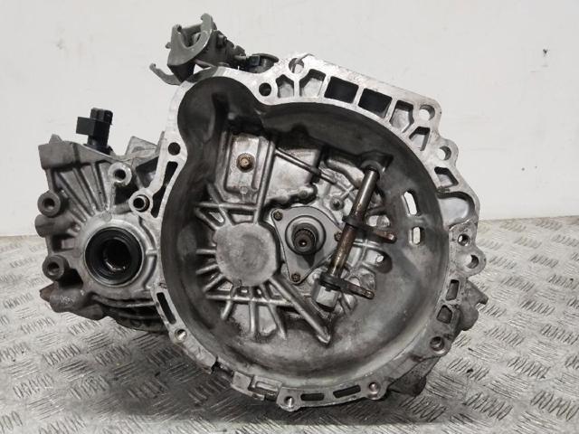 Mechaniczna skrzynia biegów w komplecie J41973 HYUNDAI