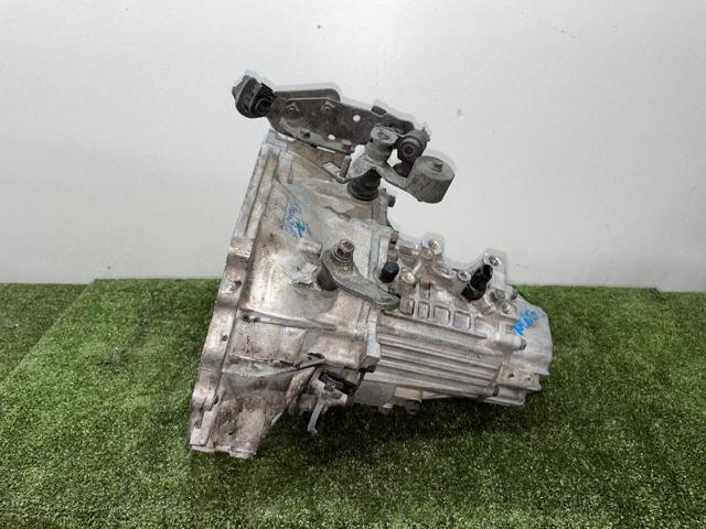 Mechaniczna skrzynia biegów w komplecie J41973 HYUNDAI