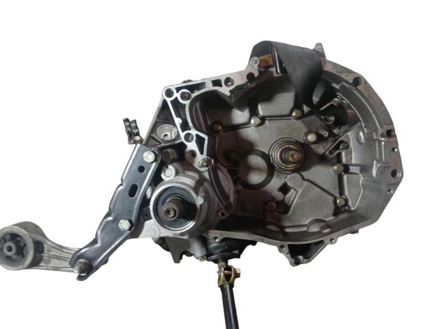 Mechaniczna skrzynia biegów w komplecie JB1043 RENAULT