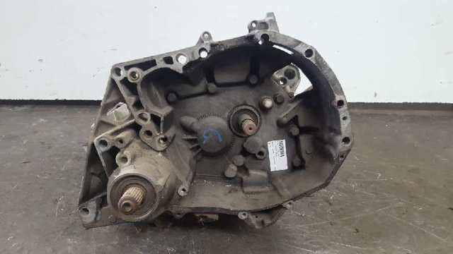 Mechaniczna skrzynia biegów w komplecie JB1052 RENAULT