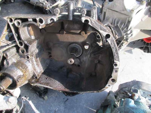 Mechaniczna skrzynia biegów w komplecie JB1053 RENAULT