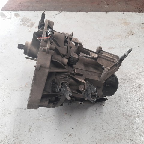 Mechaniczna skrzynia biegów w komplecie JB1991 RENAULT
