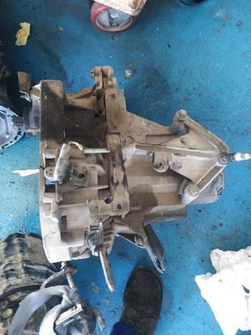 Mechaniczna skrzynia biegów w komplecie JB3980 RENAULT