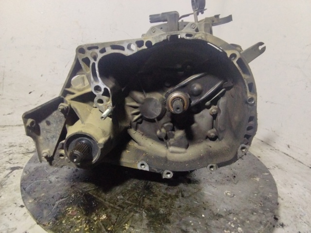 Mechaniczna skrzynia biegów w komplecie JB3980 RENAULT