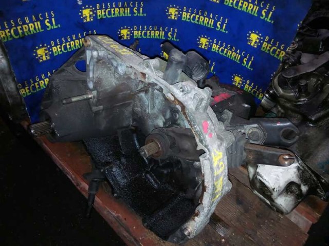 Mechaniczna skrzynia biegów w komplecie JB3986 RENAULT