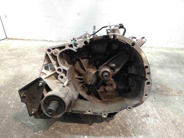 Mechaniczna skrzynia biegów w komplecie JC5128 RENAULT