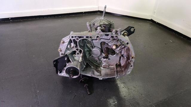 Mechaniczna skrzynia biegów w komplecie JC5128 RENAULT
