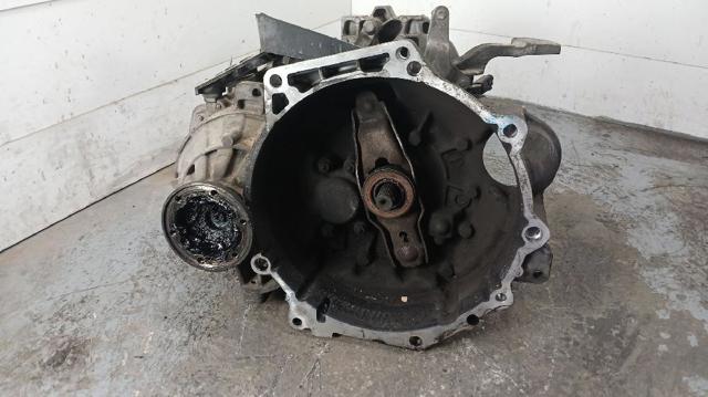 Mechaniczna skrzynia biegów w komplecie JCR VAG