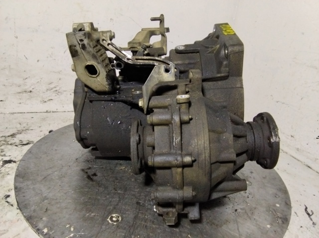 Mechaniczna skrzynia biegów w komplecie JCR VAG