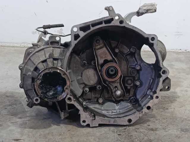 Mechaniczna skrzynia biegów w komplecie JCR VAG