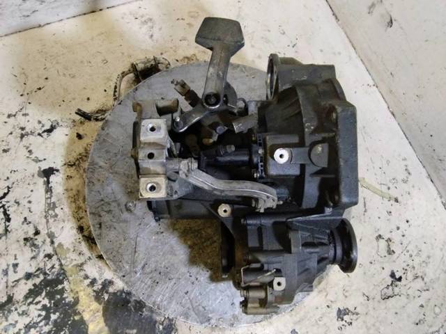 Mechaniczna skrzynia biegów w komplecie JCR VAG