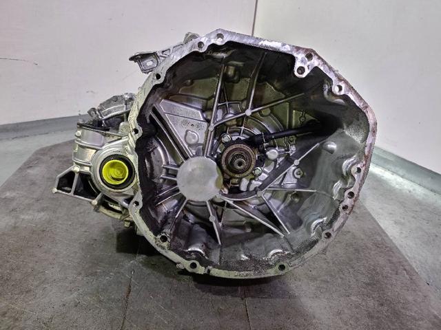 Mechaniczna skrzynia biegów w komplecie JG70 NISSAN