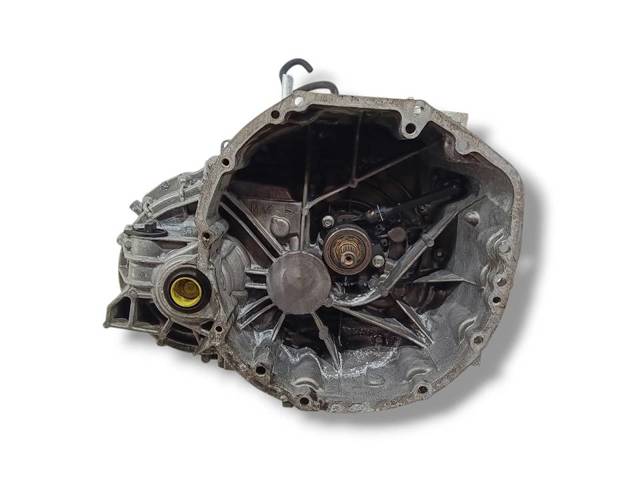 Mechaniczna skrzynia biegów w komplecie JG70 NISSAN