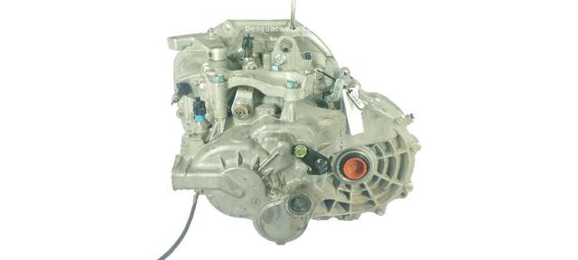 Mechaniczna skrzynia biegów w komplecie JG70 NISSAN