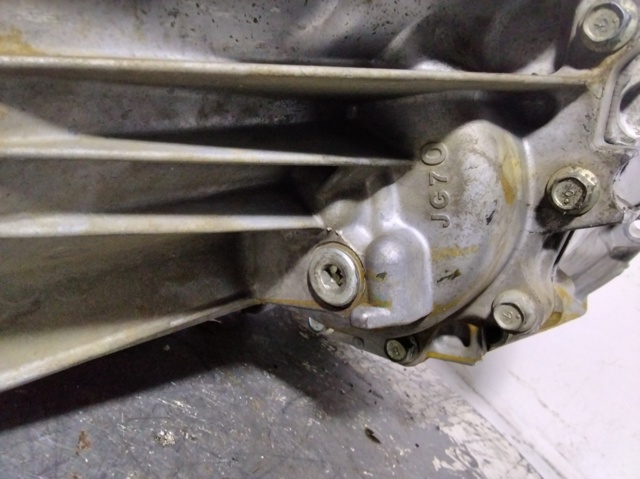 Mechaniczna skrzynia biegów w komplecie JG70 NISSAN