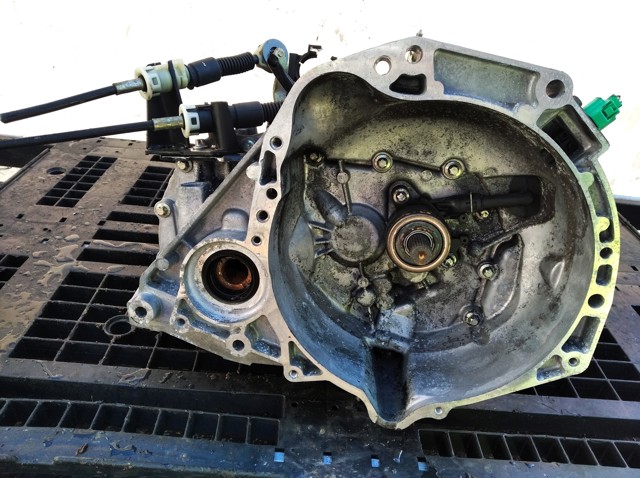 Mechaniczna skrzynia biegów w komplecie JH3103 NISSAN