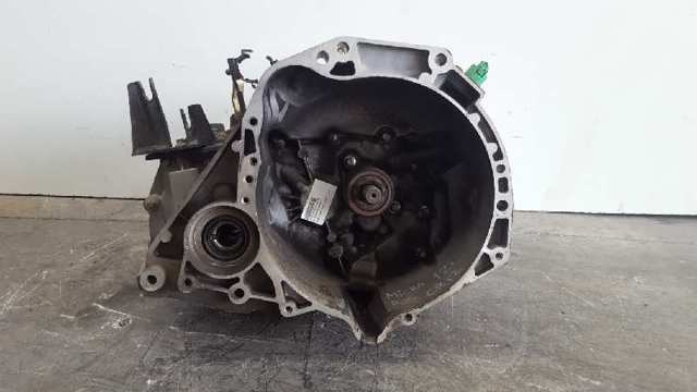 Mechaniczna skrzynia biegów w komplecie JH3103 NISSAN