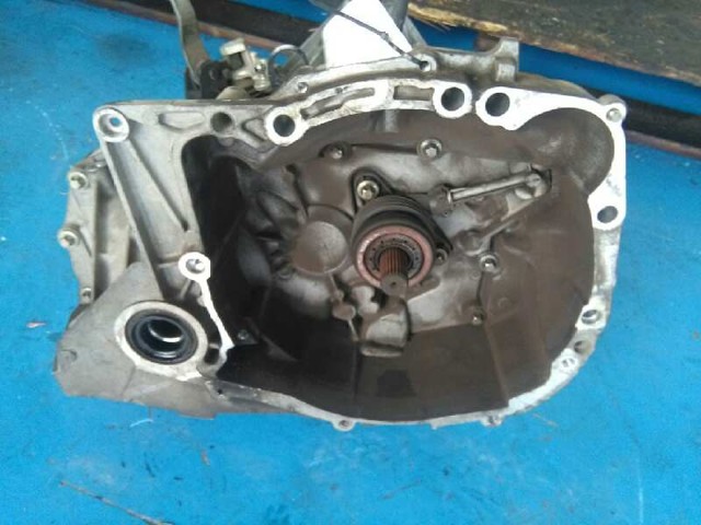 Mechaniczna skrzynia biegów w komplecie JH3128 RENAULT