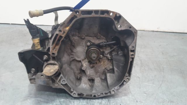 Mechaniczna skrzynia biegów w komplecie JH3160 RENAULT