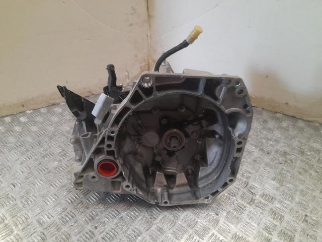 Mechaniczna skrzynia biegów w komplecie JH3336 RENAULT