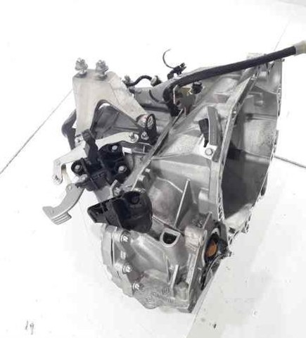 Mechaniczna skrzynia biegów w komplecie JH3372 RENAULT