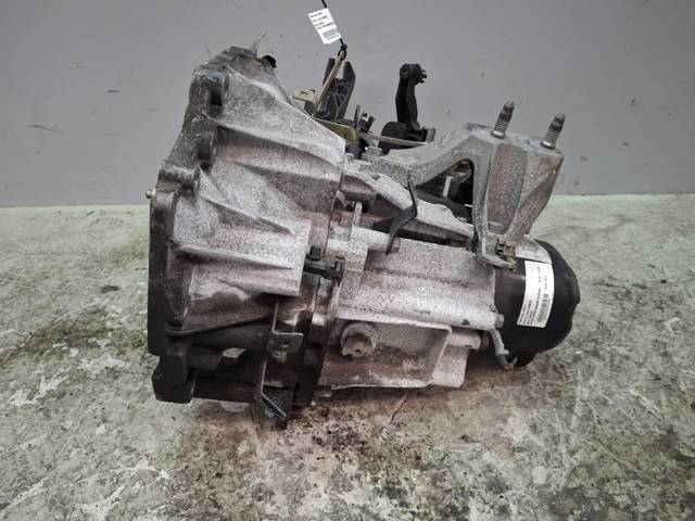 Mechaniczna skrzynia biegów w komplecie JH3372 RENAULT