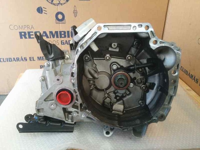 Mechaniczna skrzynia biegów w komplecie JH3372 RENAULT