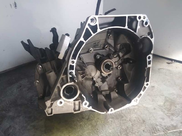 Mechaniczna skrzynia biegów w komplecie JH3399 RENAULT