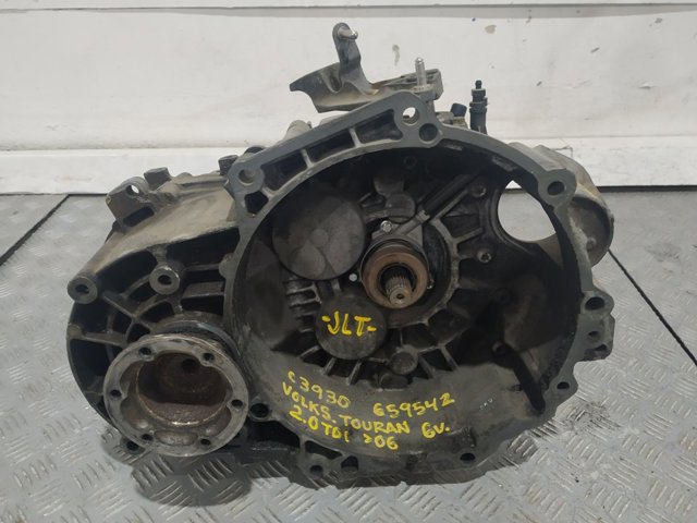 Mechaniczna skrzynia biegów w komplecie JLT VAG
