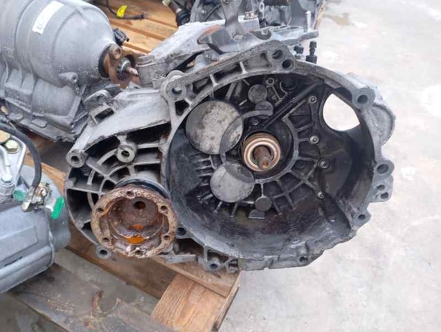 Mechaniczna skrzynia biegów w komplecie JLU VAG