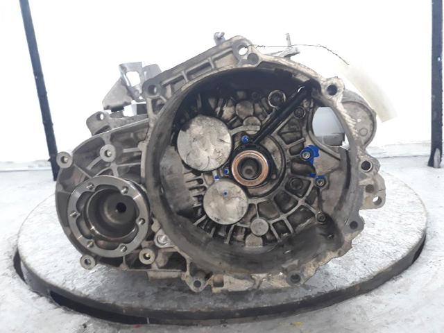 Mechaniczna skrzynia biegów w komplecie JLU VAG