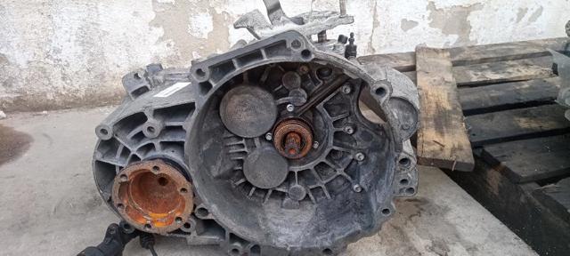 Mechaniczna skrzynia biegów w komplecie JLU VAG