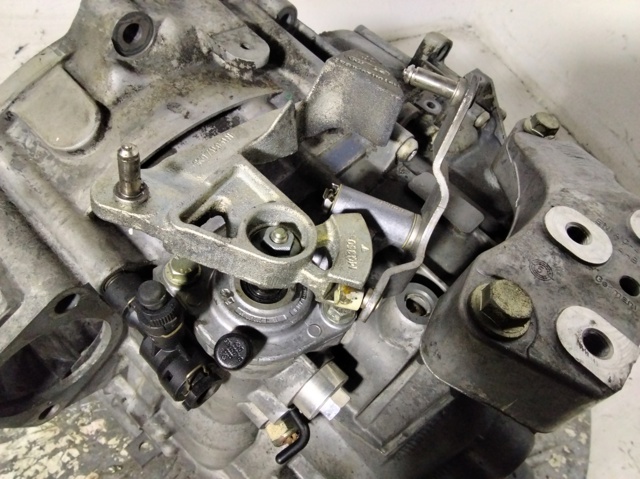 Mechaniczna skrzynia biegów w komplecie JLU VAG