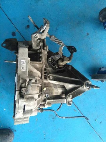 Mechaniczna skrzynia biegów w komplecie JR5106 NISSAN