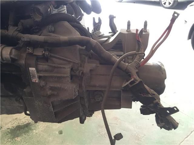 Mechaniczna skrzynia biegów w komplecie JR5336 RENAULT