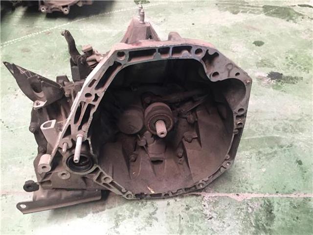Mechaniczna skrzynia biegów w komplecie JR5336 RENAULT