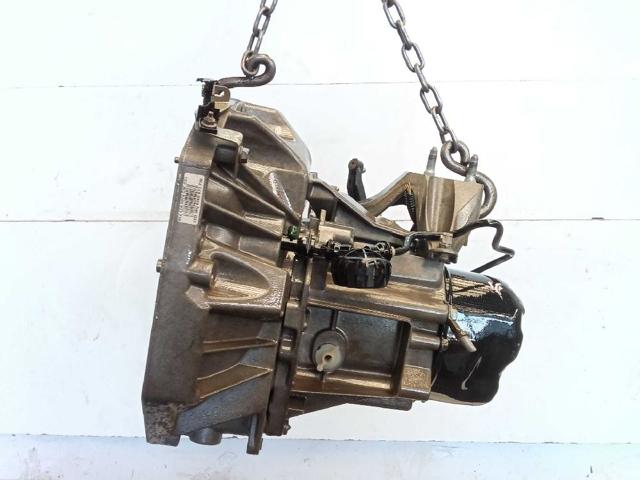 Mechaniczna skrzynia biegów w komplecie JR5336 RENAULT