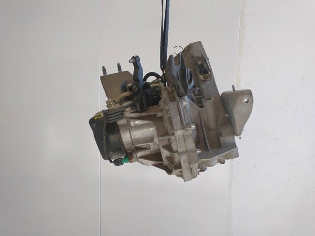 Mechaniczna skrzynia biegów w komplecie JR5336 RENAULT