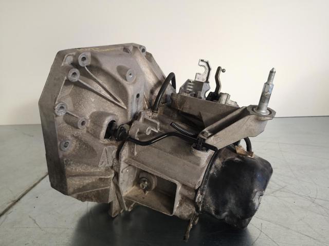 Mechaniczna skrzynia biegów w komplecie JR5339 Nissan/Infiniti