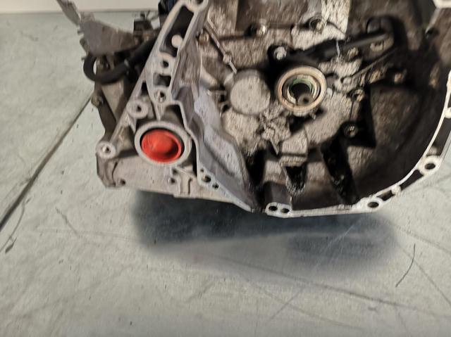 Mechaniczna skrzynia biegów w komplecie JR5339 Nissan/Infiniti