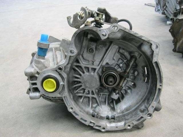 Mechaniczna skrzynia biegów w komplecie JW1873 HYUNDAI