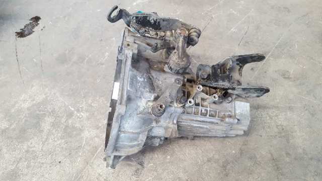 Mechaniczna skrzynia biegów w komplecie JX1873 HYUNDAI