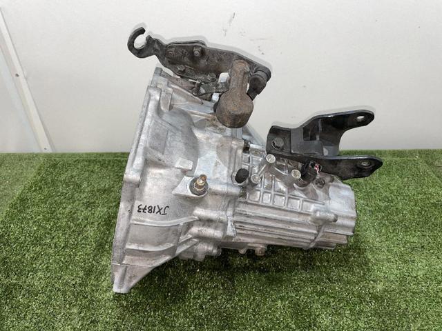 Mechaniczna skrzynia biegów w komplecie JX1873 HYUNDAI