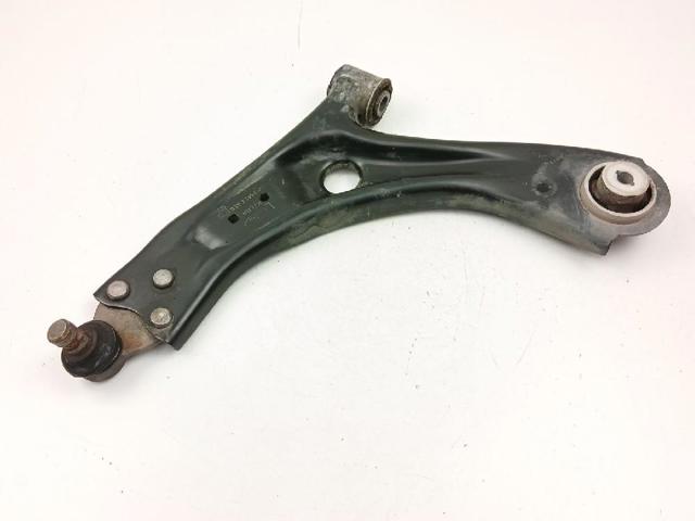 Wahacz zawieszenia przedniego dolny lewy Ford Focus 4 HP