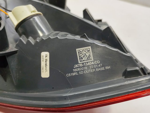 Lampa zespolona tylna prawa Ford Focus 4 HN