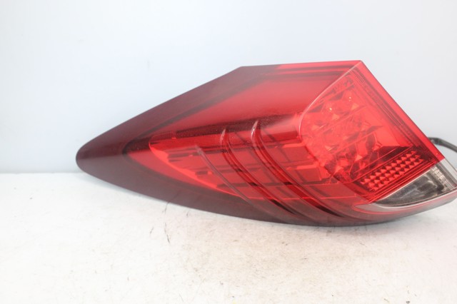 Lampa zespolona tylna prawa Ford Focus 4 HN