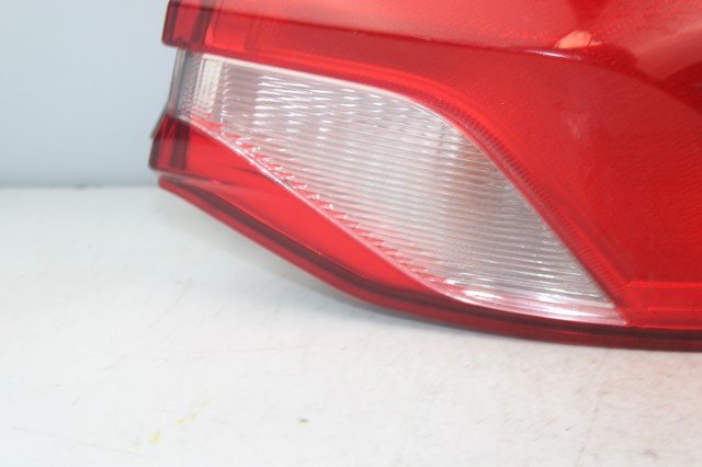 Lampa zespolona tylna prawa Ford Focus 4 HN