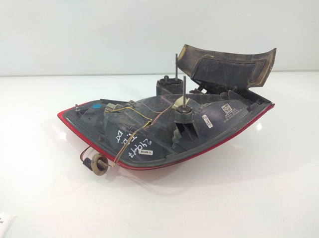 Lampa zespolona tylna prawa Ford Focus 4 HN