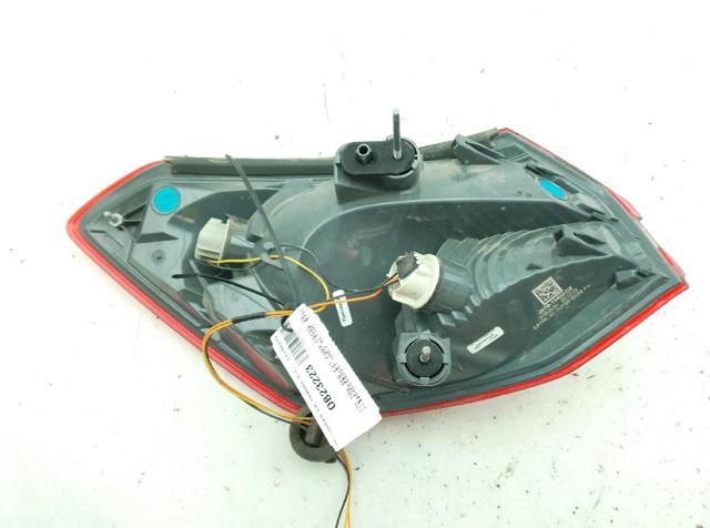 Lampa zespolona tylna prawa Ford Focus 4 HN