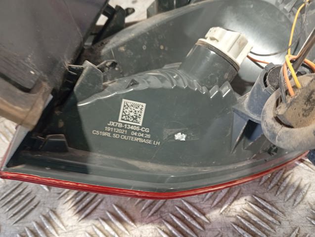 Lampa zespolona tylna lewa zewnętrzna JX7B13405CG FORD